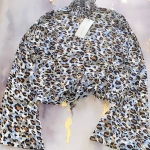 Animal print long sleeved crop